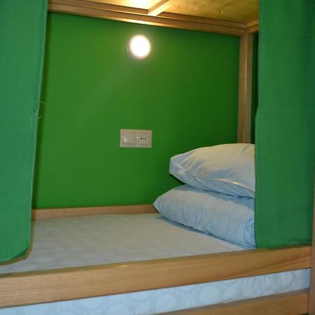 Hostel Ok Hotel Kyiv Exterior photo