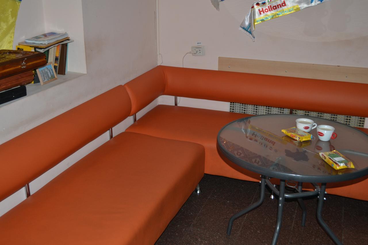 Hostel Ok Hotel Kyiv Exterior photo