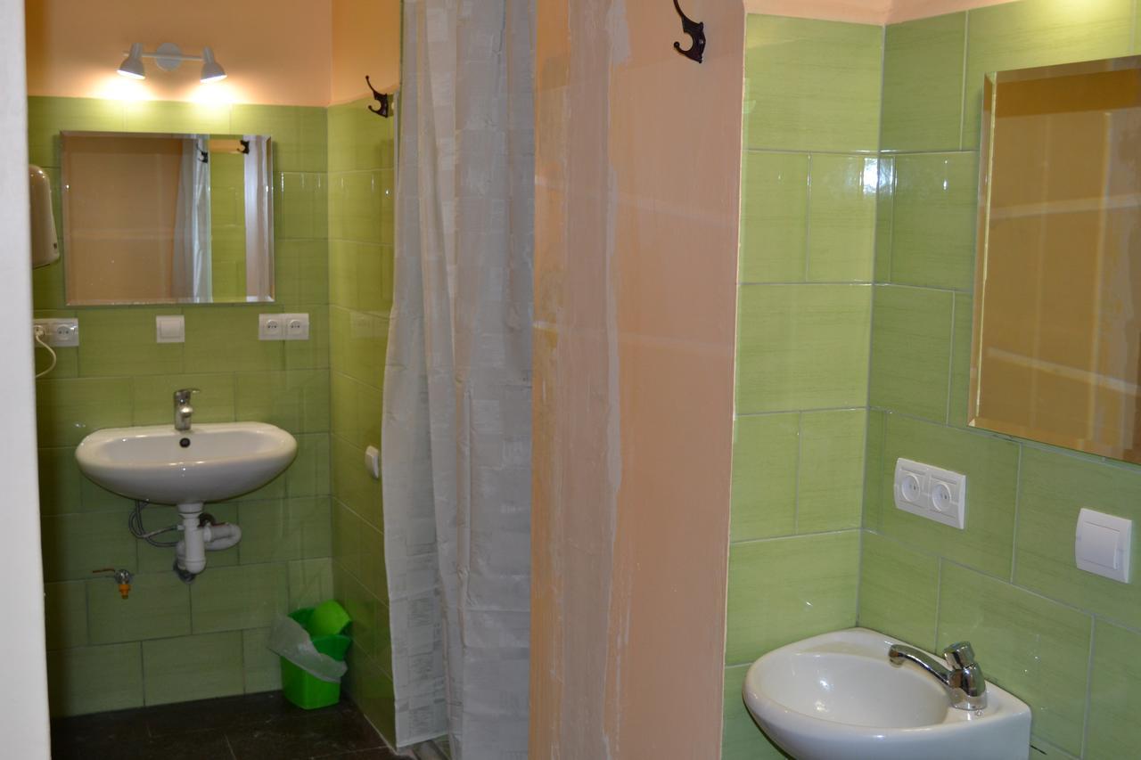 Hostel Ok Hotel Kyiv Exterior photo